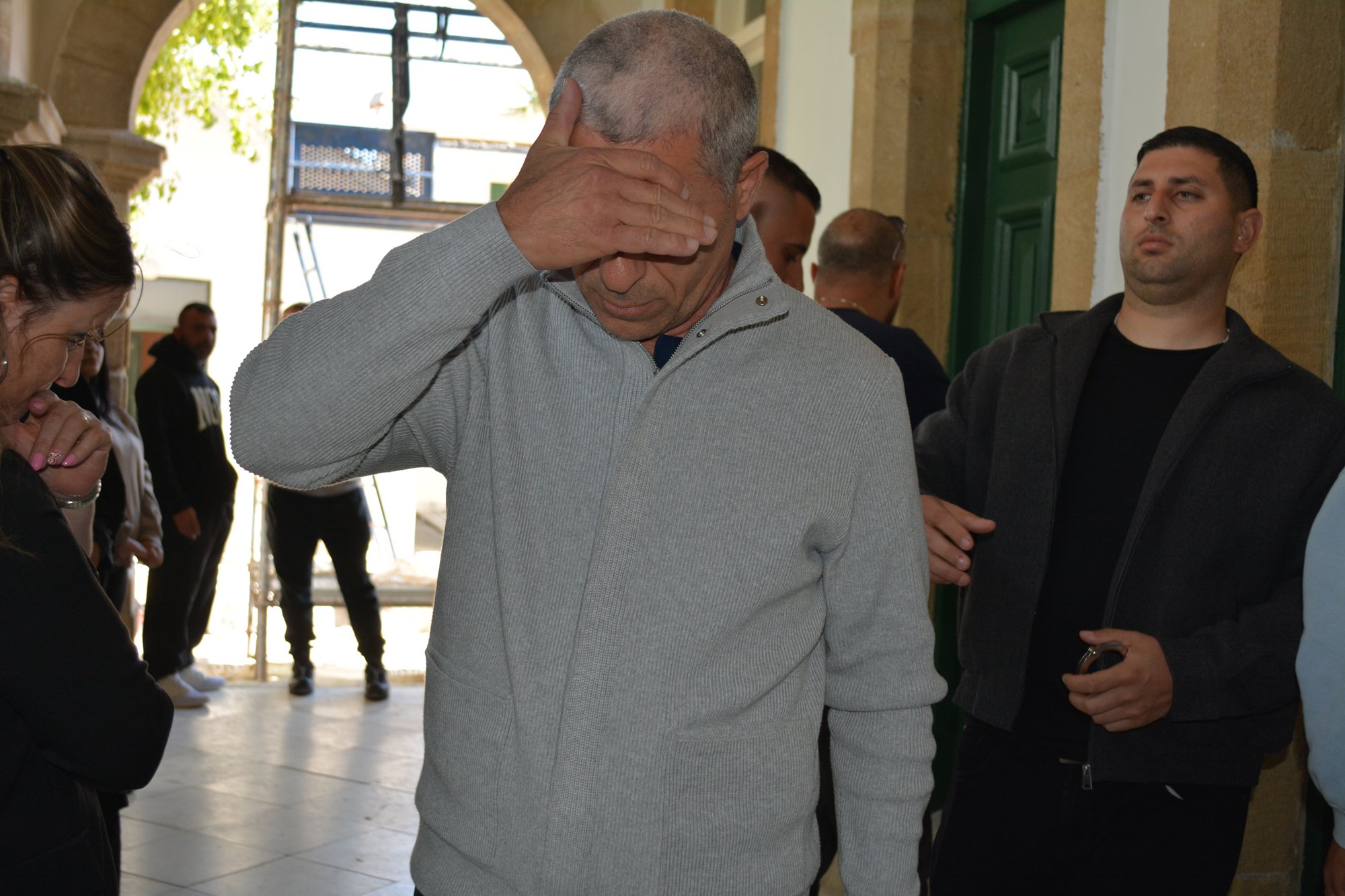 Lefkoşa’da 16 bin TL’lik market soygunu: Sabıkası kabarık zanlı tutuklandı