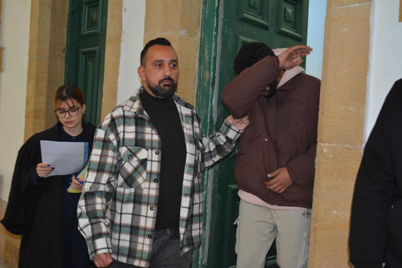 KKTC’de izinsiz ikamet eden Eltygani Eltayeb Fadl ve Musa Alkali Mohammed tutuklandı