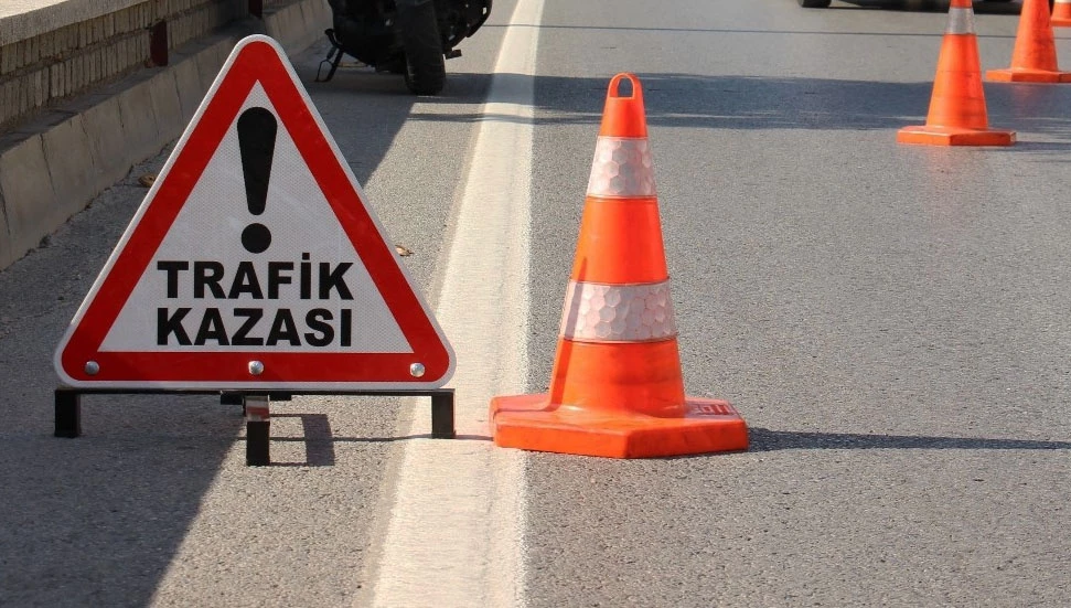 Girne’de Yaya Geçidinde 10 Yaşındaki Çocuğa Araç Çarptı