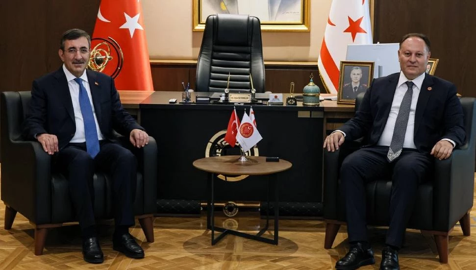 Öztürkler, Cevdet Yılmaz’ı Meclis’te kabul etti