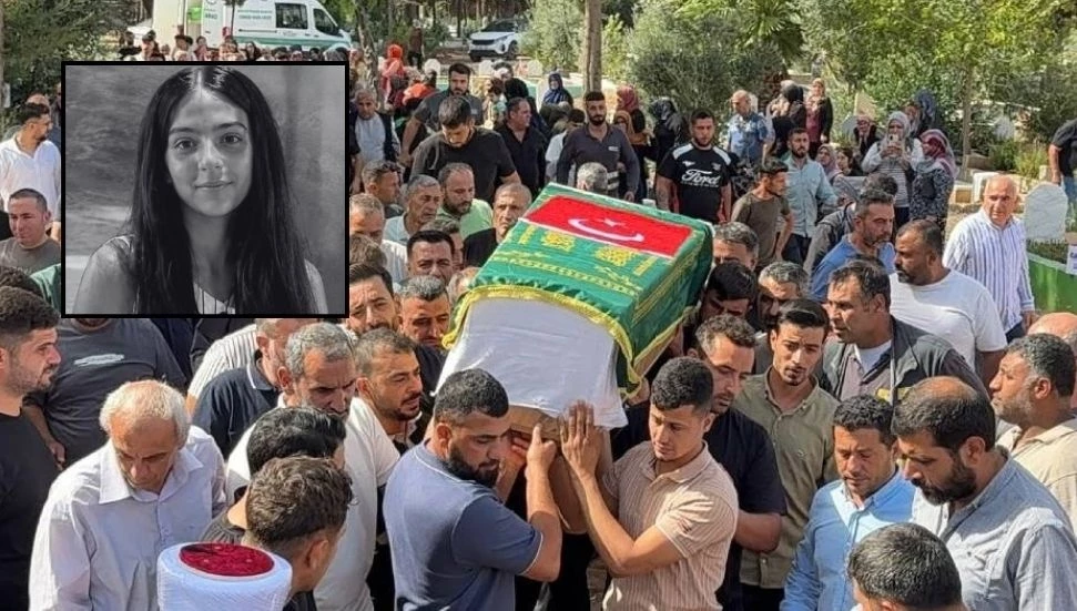 Gemi faciasında ölen Miray, kardeşinin yanına defnedildi